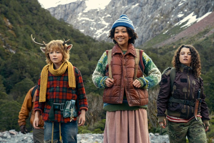 Christian Convery as Gus, Naledi Murray as Wendy, Stefania LaVie Owen as Becky in Sweet Tooth season 3 Christian Convery as Gus, Naledi Murray as Wendy, Stefania LaVie Owen as Becky in Sweet Tooth season 3